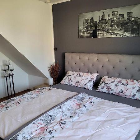 Ferienwohnung Melanie Вакерсдорф Екстериор снимка